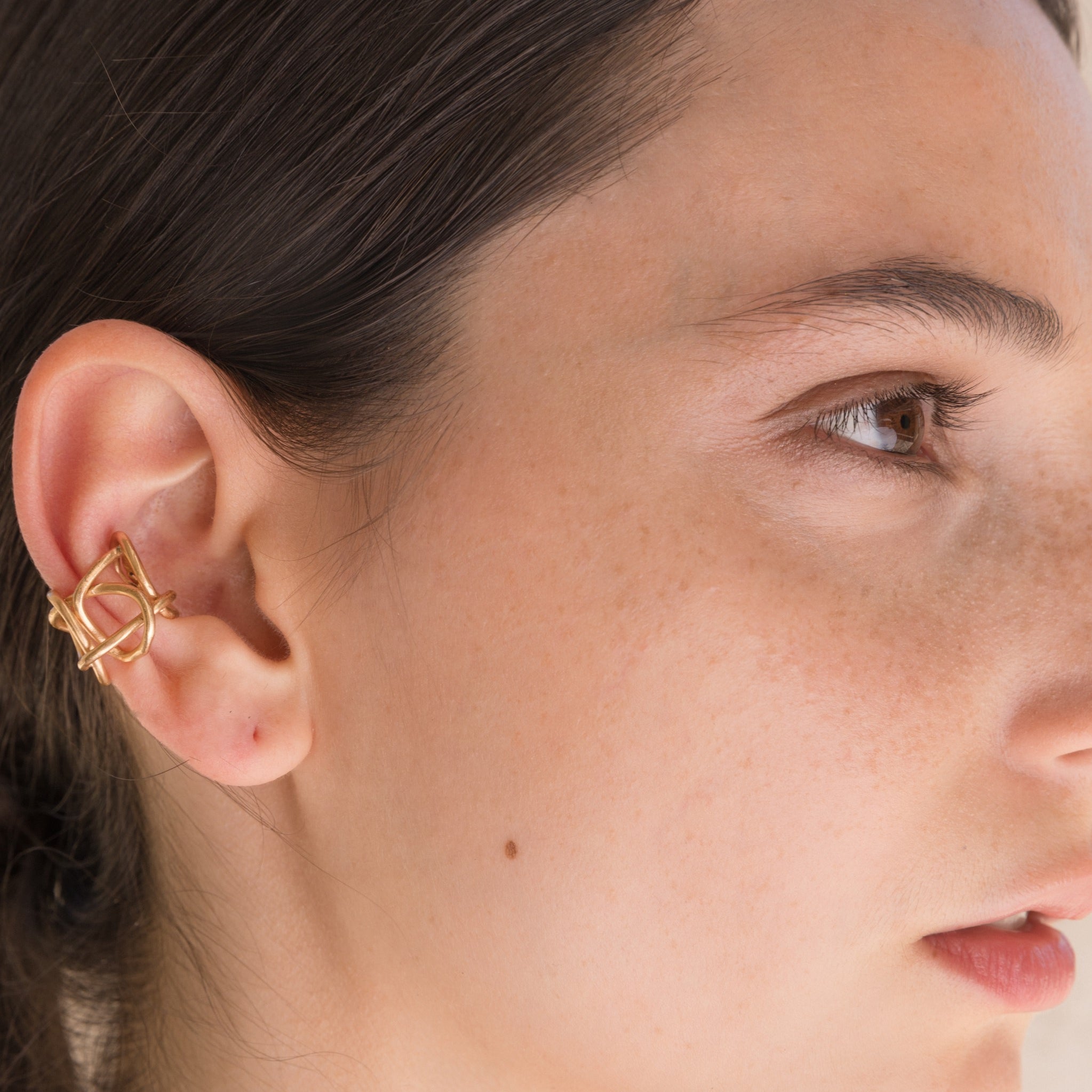 KNOT LIGHT EAR CUFF